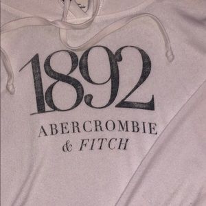 Abercrombie & Fitch sweater